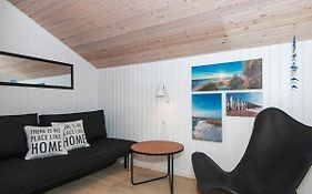 6 Person Holiday Home In R M